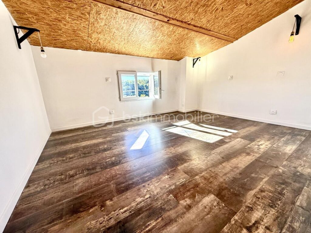 🏡 EXCLUSIVITÉ – VILLA À VALENSOLE DE 84 M2 – 3 pièces – 2 chambres – 73 m²