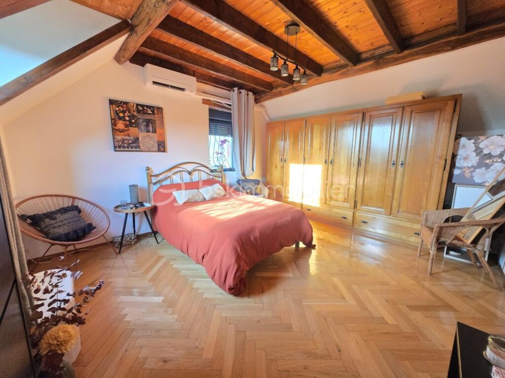 Magnifique Maison en pierres de 201m² à Raveau – 5 pièces – 4 chambres – 201 m²