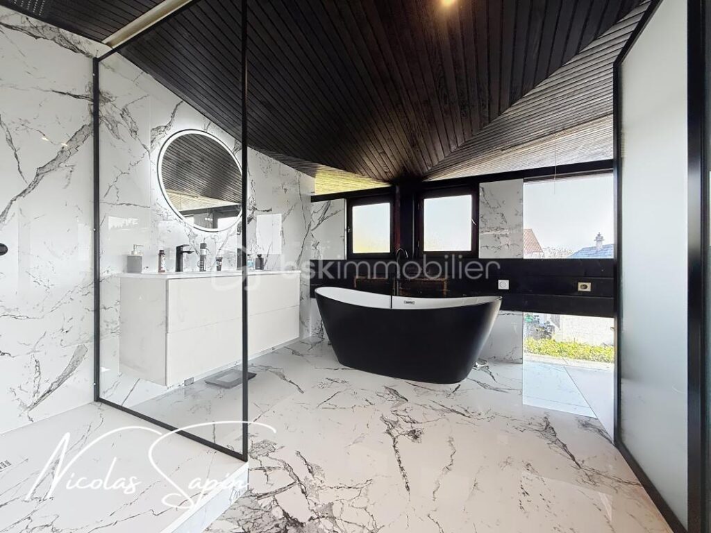 Maison d’architecte de 188m2 avec piscine – 6 pièces – 4 chambres – 188 m²