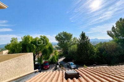Maison à vendre à Sollies ville