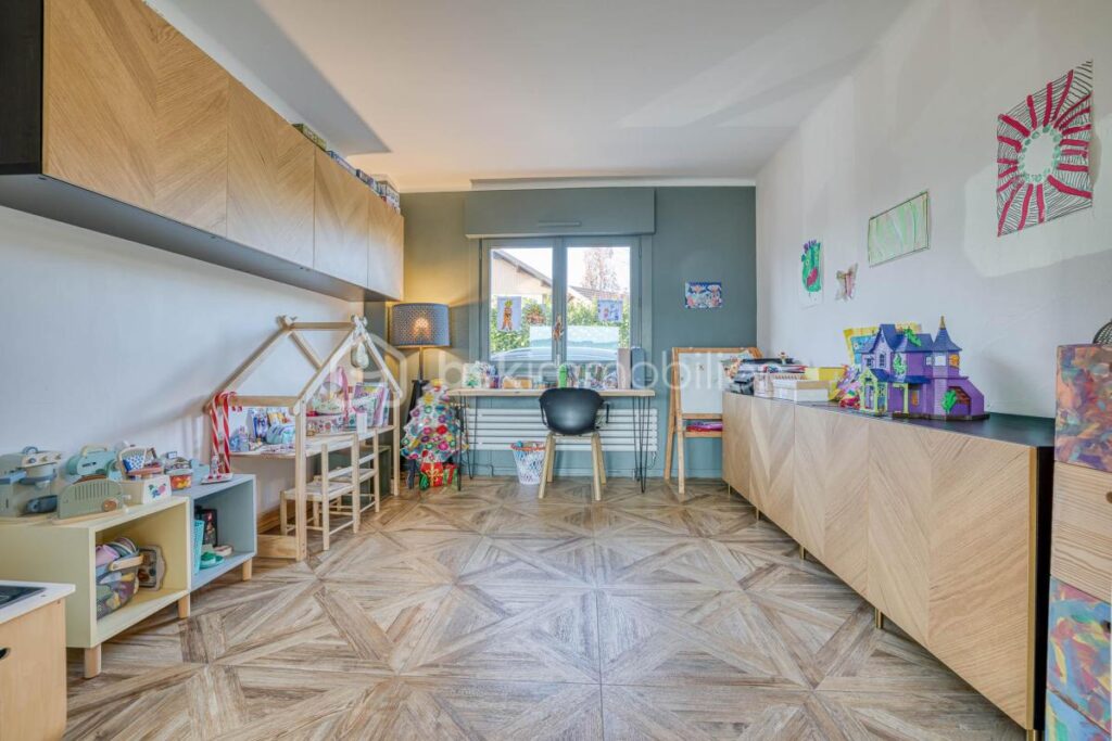 Magnifique villa contemporaine / Vue panoramique – 6 pièces – 3 chambres – 212 m²