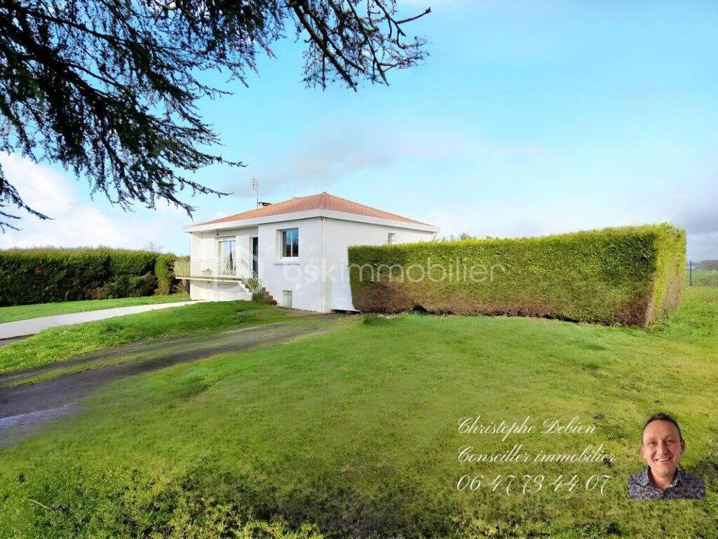 MAISON LUMINEUSE / VUE SUR LA NATURE / 108M² HABITABLES / 2 CHAMBRES / VÉRANDA / GRAND SOUS-SOL / PARCELLE 1328M² / CHAVAGNES-EN-PAILLERS – 5 pièces – 2 chambres – 108 m²