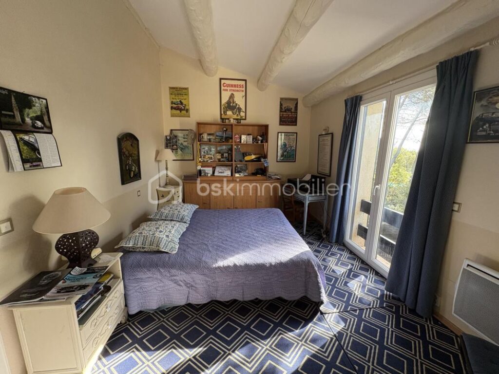 Maison traditionnel (4 chambres) dans la colline au calme, vue dominante – 5 pièces – 4 chambres – 170 m²