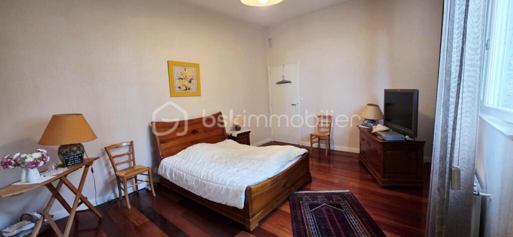 Maison exceptionnelle – 353 m² sur parc de 3 518 m² – 12 pièces – 5 chambres – 353 m²