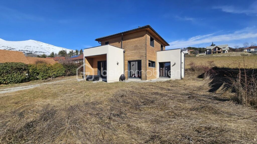 Maison contemporaine 4 chambres – 5 pièces – 4 chambres – 113 m²