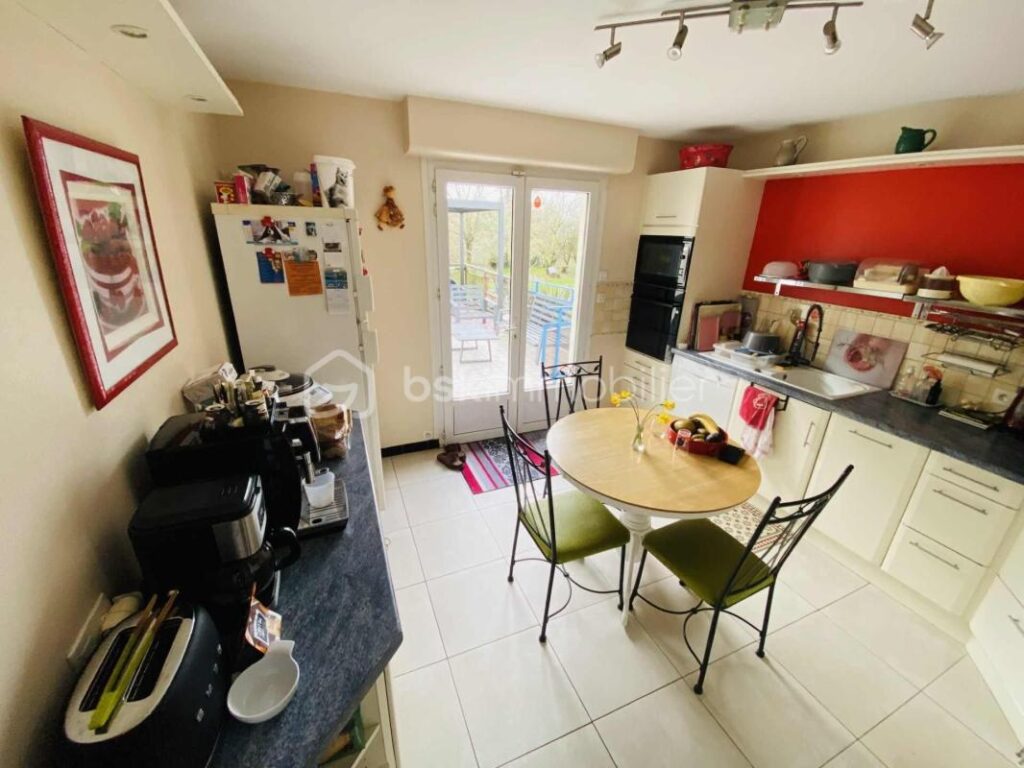 Maison Néo-Bretonne d’environ 140 M² (Proximité de VANNES/ 5 Minutes) – 7 pièces – 5 chambres