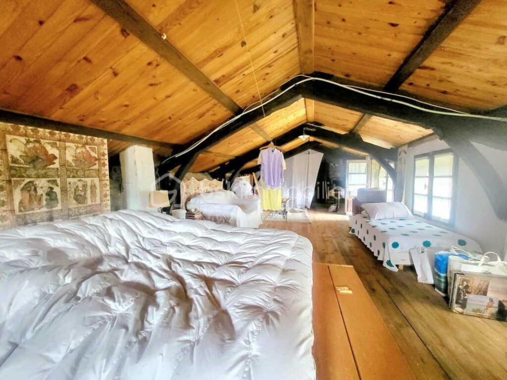 Maison en pierre à Thueyts – 6 pièces – 2 chambres – 127 m²