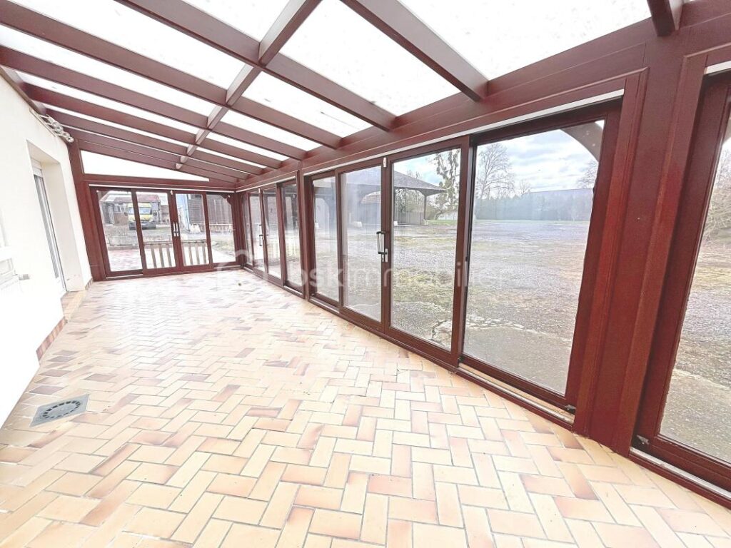 CORPS DE FERME AVEC HANGARS ET PATURE – 8 pièces – 4 chambres – 222 m²