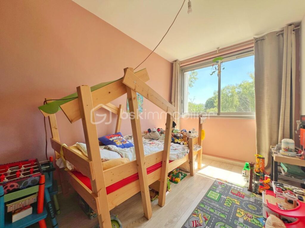 Marly-le-Roi, Résidence Les Grandes Terres – Appartement 5 pièces – 81,20 m² – Traversant Nord/Sud – Vue sur parc – 5 pièces – 3 chambres – 81 m²