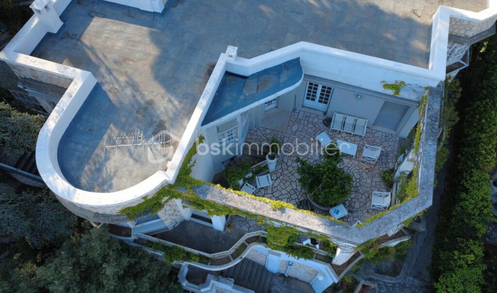 *** MAISON DE CARACTERE / VUE MER / QUARTIER FARON TOULON *** – 7 pièces – 5 chambres – 245 m²