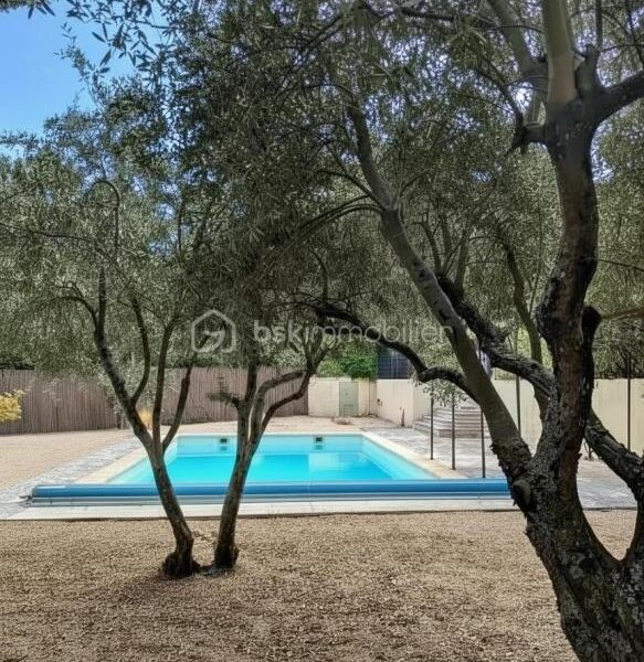 Maison à vendre à Lacoste