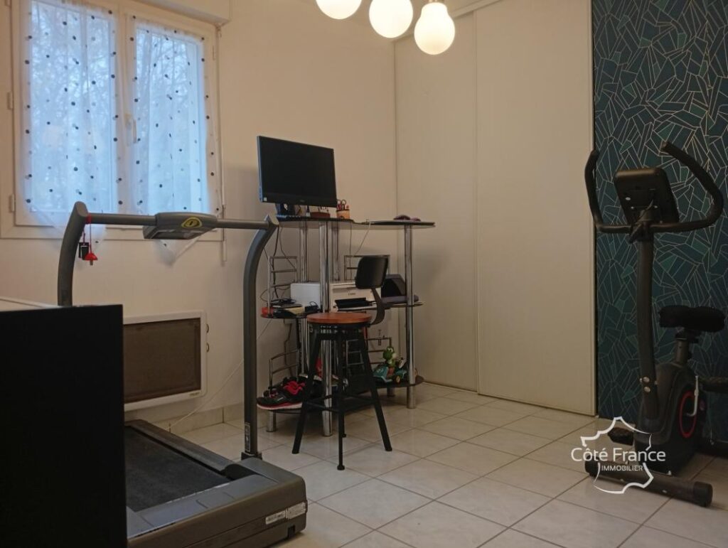 Maison de plain-pied 3 chambres, calme, forêt et commodités – 4 pièces – 3 chambres – 82 m²