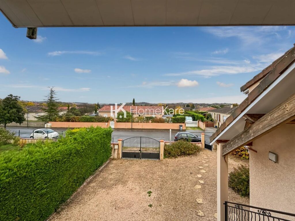 UNE MAISON SEDUISANTE !!! – 9 pièces – 7 chambres – 180 m²