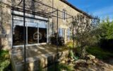 Maison Charentaise en pierre – 6 pièces – 188 m² – Terrain 2500 m² – (16460) – 6 pièces – 3 chambres – 98 m²