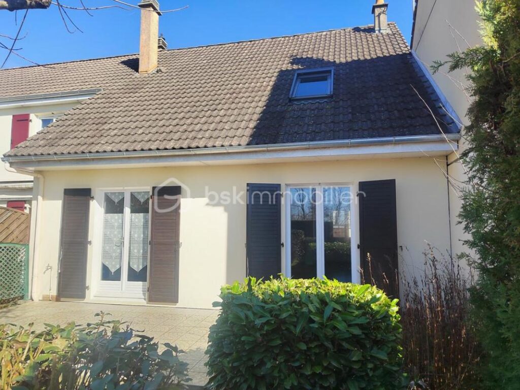 Belle maison – 4 pièces – 2 chambres – 105 m²