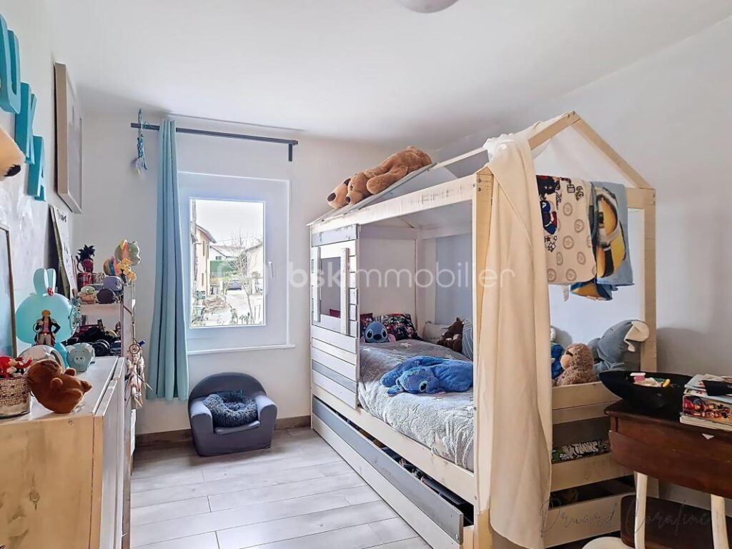 Maison de charme et de caractère – avec 4 chambres – 5 pièces – 4 chambres – 145 m²