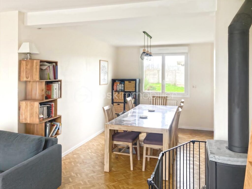 Maison des années 70, 4 chambres – Rénovation de qualité ! – 6 pièces – 4 chambres – 108 m²