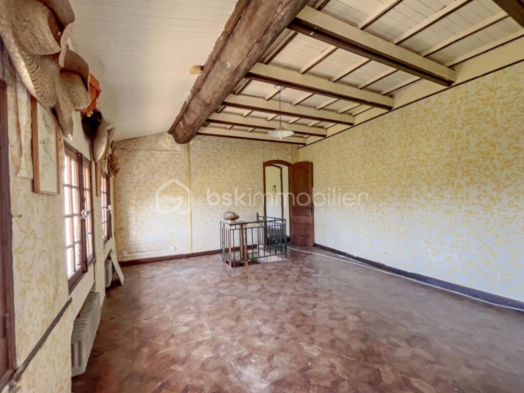 Maison de caractère avec vue panoramique – Ménerbes, Luberon – 9 pièces – 4 chambres – 155 m²