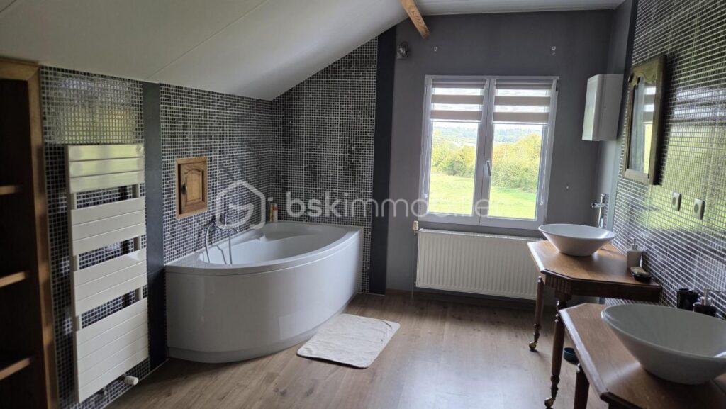 À vendre : Maison individuelle avec jardin en pleine campagne ! – 5 pièces – 3 chambres – 150 m²