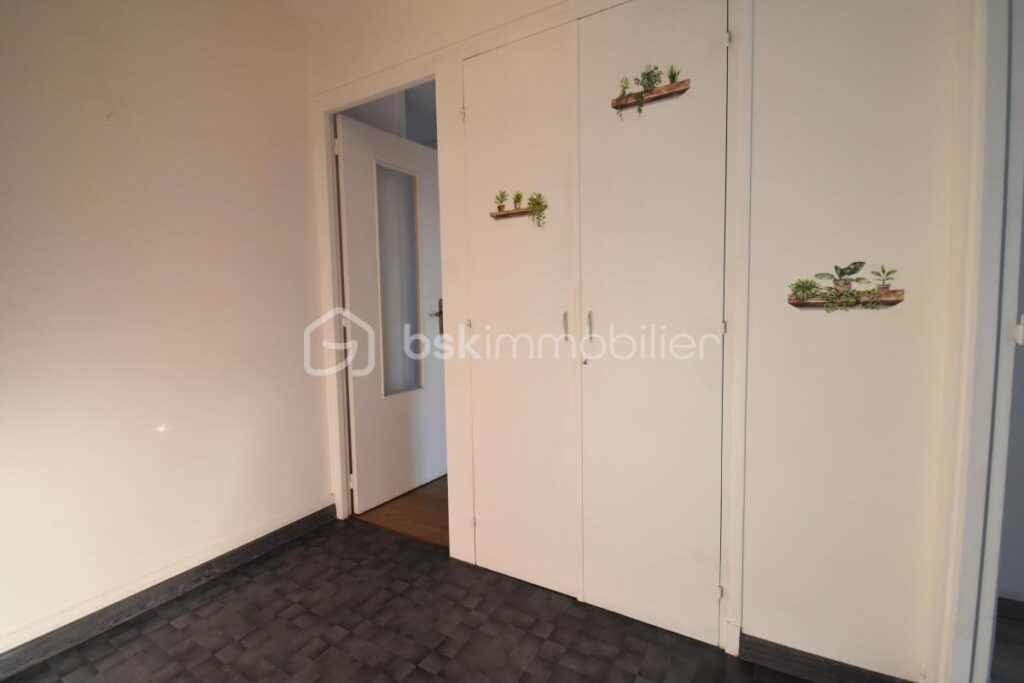 Appartement lumineux 1er étage au calme et sans vis à vis – 3 pièces – 2 chambres – 55 m²