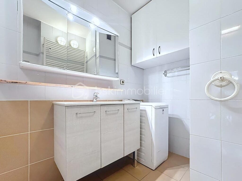 Appartement T4 – 91m² – Meylan – Vue Montagne – Place de parking – 4 pièces – 3 chambres – 91 m²