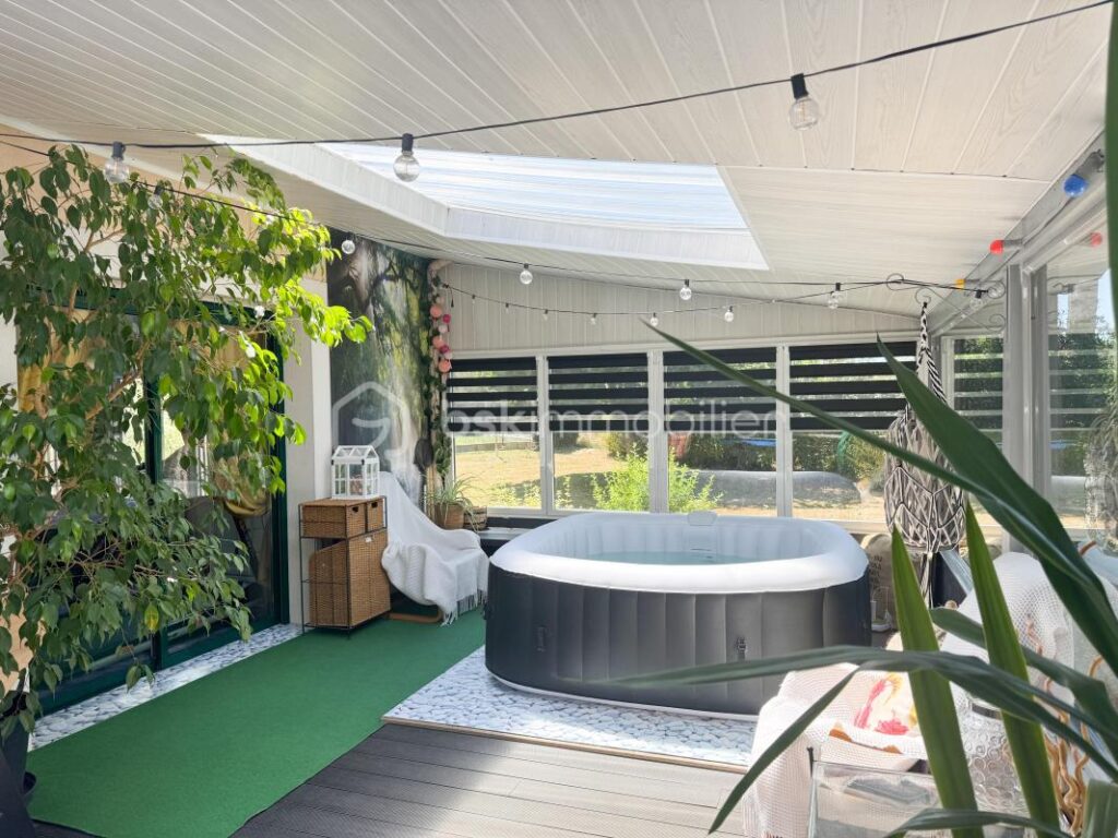 Maison de plain-pied 4 chambres 130m2 + véranda de 45m2 – 6 pièces – 4 chambres – 130 m²