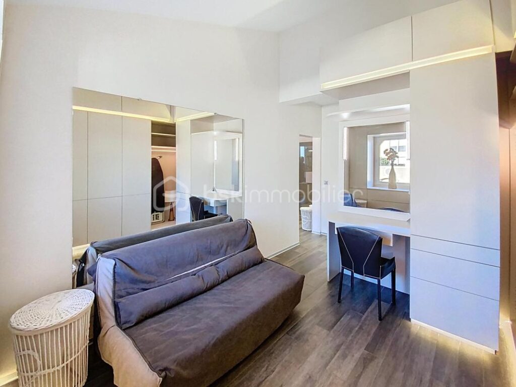 •⁠ ⁠COUP DE COEUR – LATTES PORT ARIANE- RARE – VUE EXCEPTIONNELLE- APPARTEMENT T3 DE STANDING 89m2- DEUX GARAGES BOX – DEUX PLACES DE PARKING * – 3 pièces – 2 chambres – 89 m²