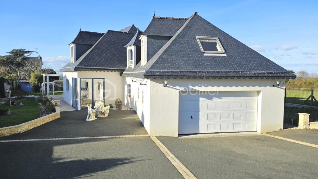 Maison d’Architecte Vue Mer – Équipée PMR – Plage 3 mn – 7 pièces – 4 chambres – 223 m²