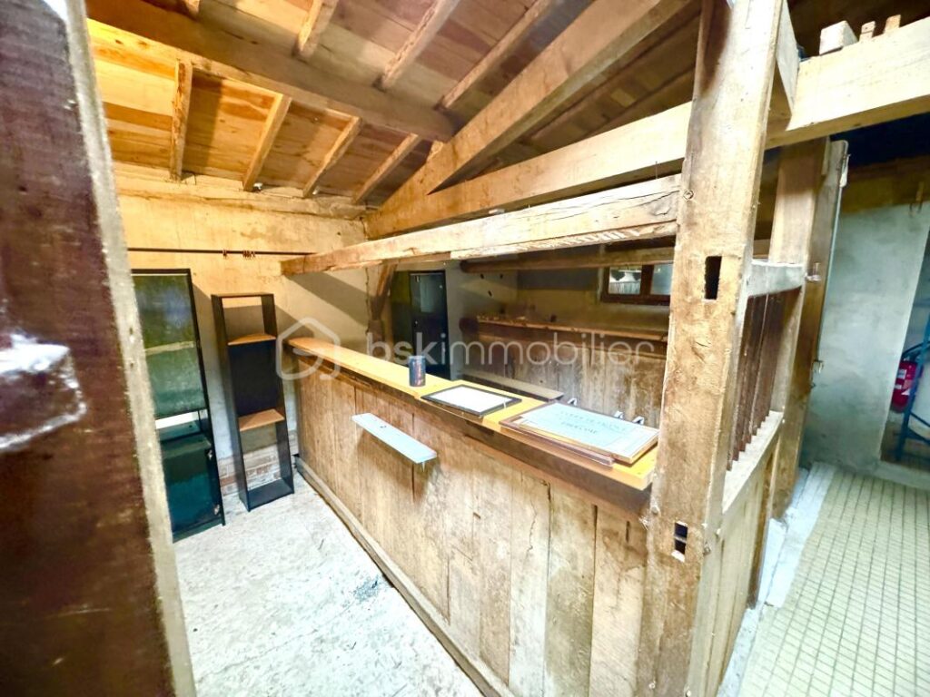 Au cœur du Gers – Maison de caractère en pierre avec chambres d’hôtes et dépendances – 9 pièces – 5 chambres – 202 m²