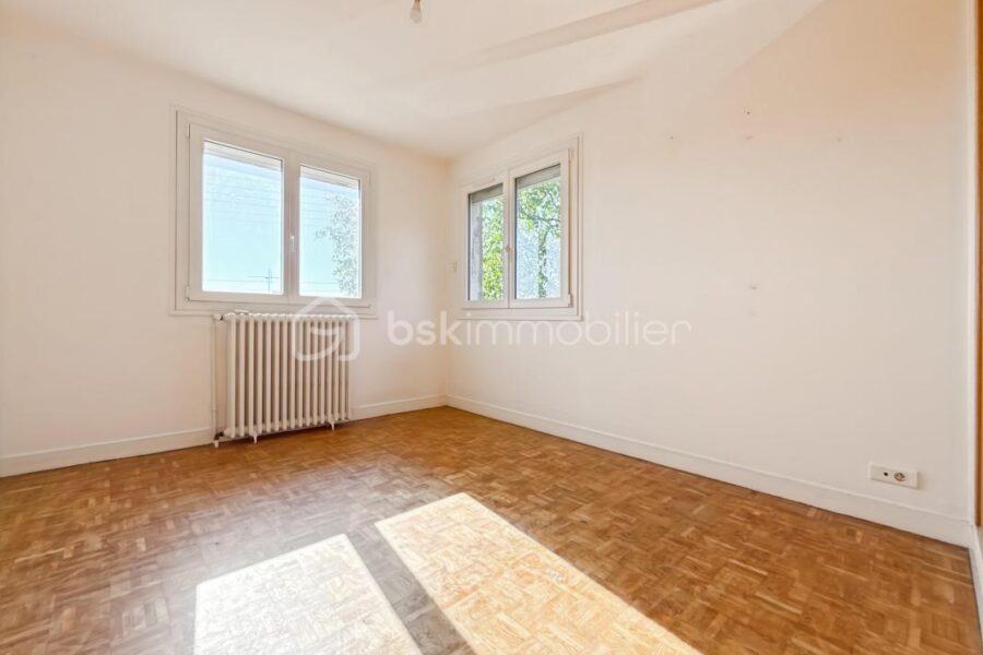Maison à vendre à Paron