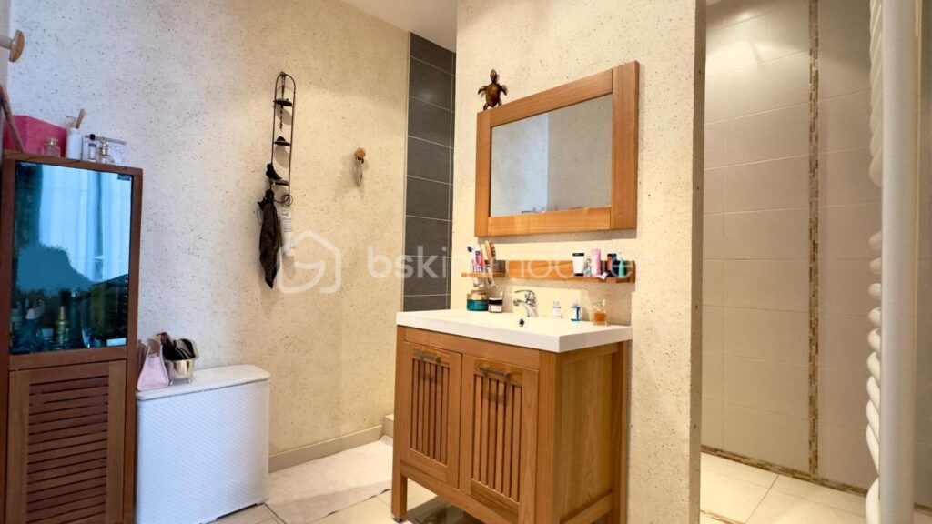 À Vendre – Maison d’Exception à Armentières-en-Brie 240m2 – 6 pièces – 4 chambres – 239 m²