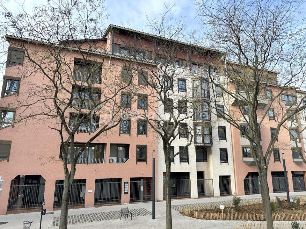 Appartement T3 (possible T4) – 87m2 – 3 pièces – 2 chambres – 87 m²