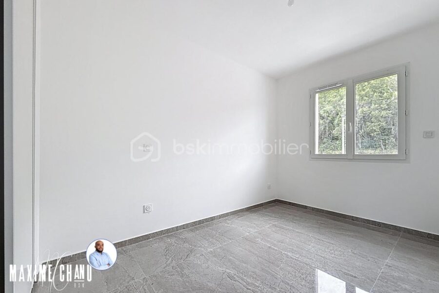 Maison à vendre à Vailhauques