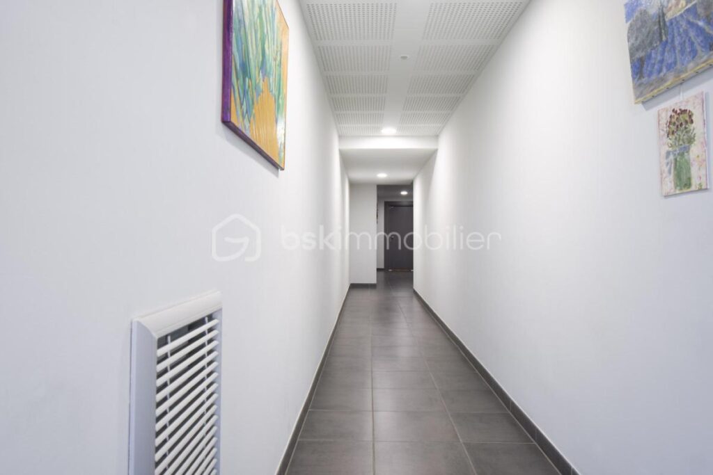 T4 récent équipé et meublé – Terrasse – Résidence 2021 – Prêt à emménager immédiatement – 4 pièces – 3 chambres – 73 m²