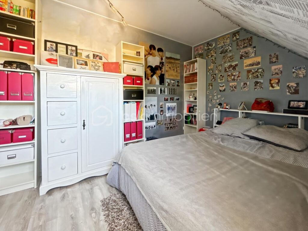 Maison 6 pièces de 179m2 à Nailly – 6 pièces – 5 chambres – 179 m²