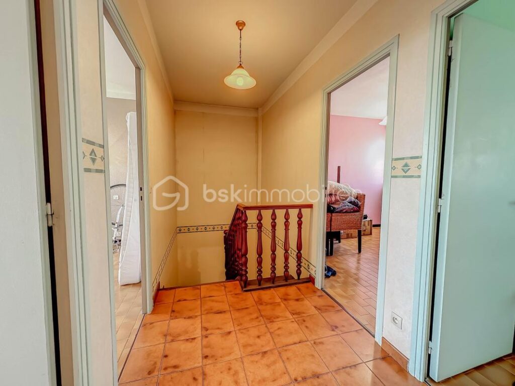 *** VILLA T6 DE 120m2 SUR TERRAIN DE 600M2 AVEC GARAGE À PALAVAS *** – 6 pièces – 5 chambres – 120 m²