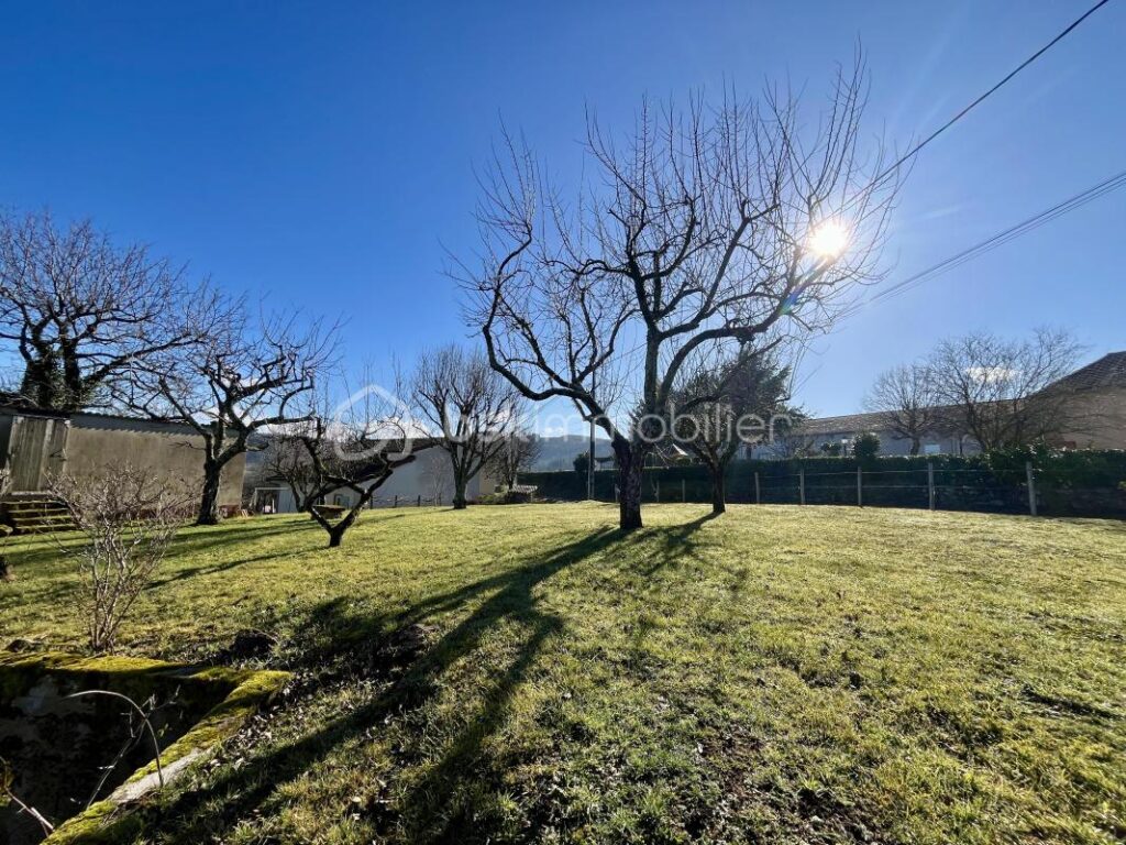 Maison ancienne de caractère – fort potentiel – vue dégagée – 5 pièces – 4 chambres – 104 m²