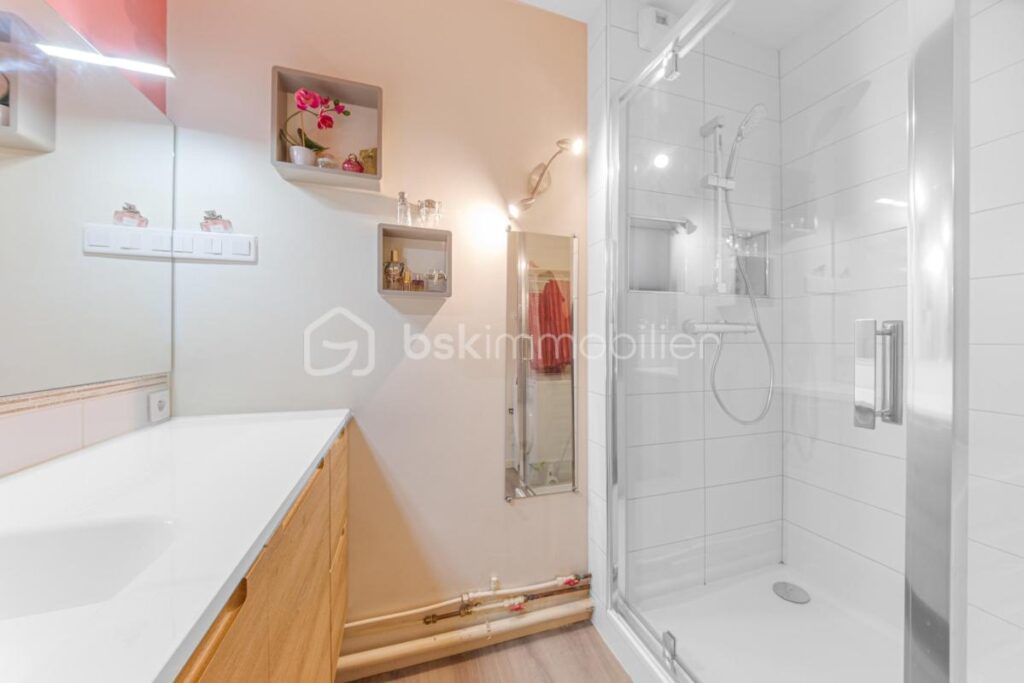 T4 lumineux de 77 m² avec très bonne performance énergétique – 4 pièces – 2 chambres – 77 m²