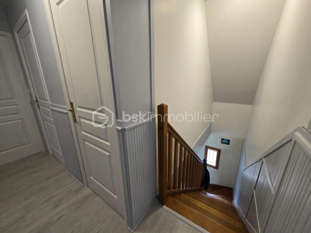 Magnifique Pavillon de plain pied de 128m² à Nevers – 7 pièces – 6 chambres – 128 m²