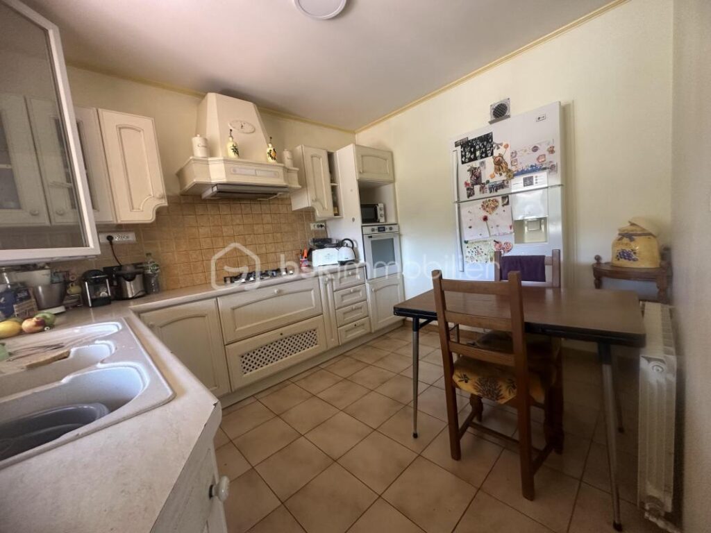 Énorme Potentiel pour cette jolie Villa située à 20 minutes du centre Ville d’Ales – 5 pièces – 4 chambres – 125 m²