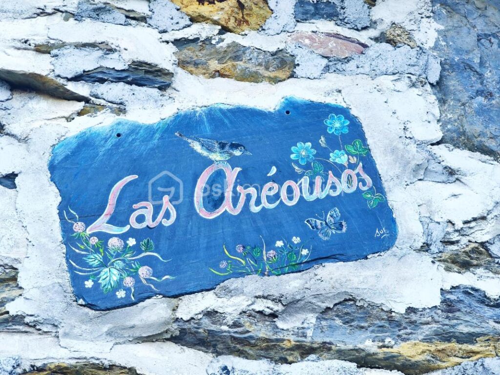 🦌 Sacoué 65370 – Las Aréousos : La bergerie qui murmure au vent 🦌 – 2 pièces – 1 chambre – 40 m²