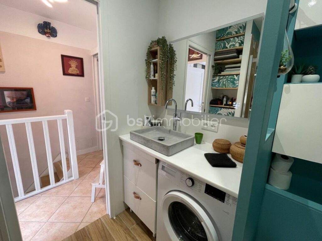 Charmant appartement avec terrasse ensoleillée et cadre de vie privilégié à Auribeau-sur-Siagne – Aucun travaux à prévoir ! – 3 pièces – 2 chambres – 55 m²