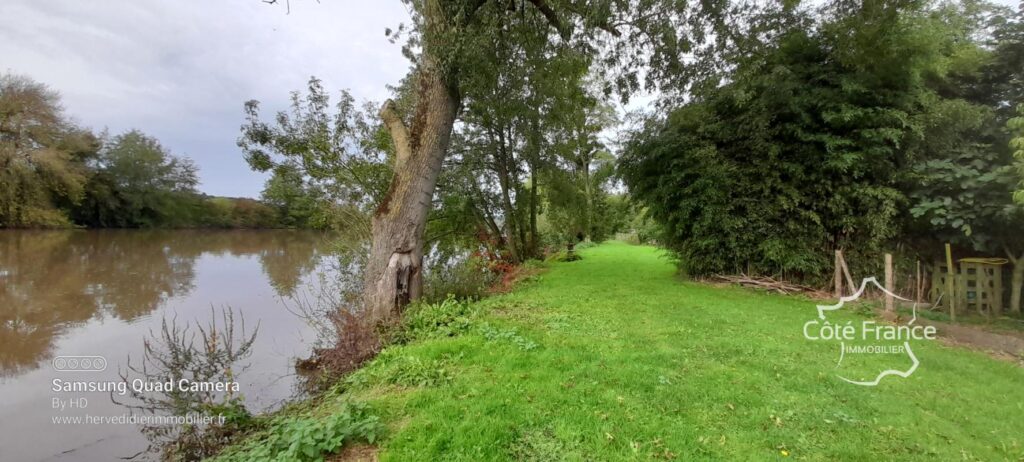 Avoise 72 Magnifique et grande maison habitable de suite – 10 pièces – 3 chambres – 187 m²