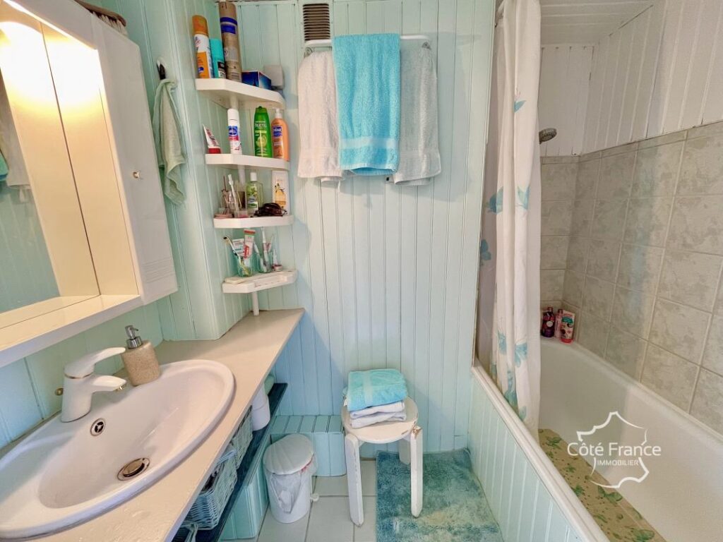 Charmante villa de 2 chambres & de grandes terrasses dans le – 3 pièces – 2 chambres – 60 m²