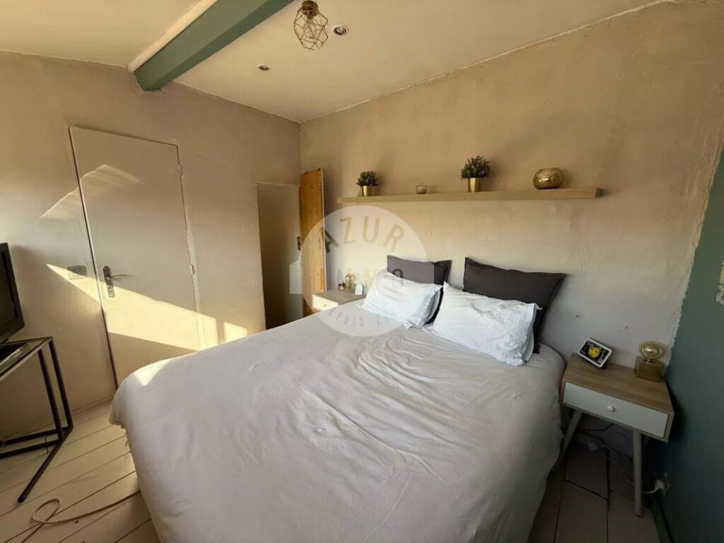 Maison de ville de type 3 d’env. 82.91 m² en R+4_Auriol – 3 pièces – 2 chambres – 82 m²