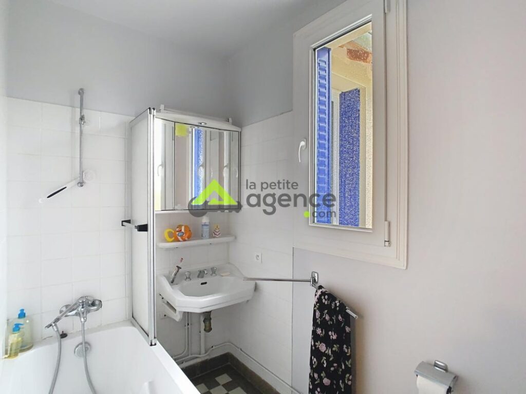 Maison de campagne dans charmant village – 5 pièces – 3 chambres – 110 m²