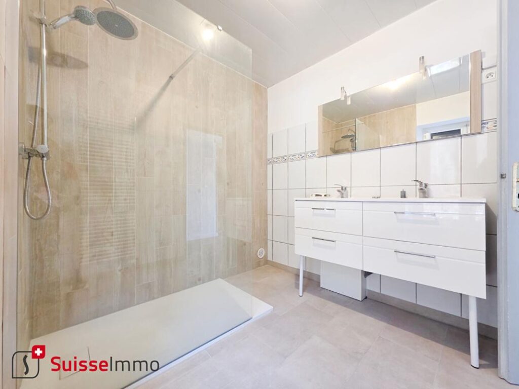 Immeuble L Isle Sur Le Doubs 9 pièce(s) 186 m2 – 9 pièces – 5 chambres – 186 m²
