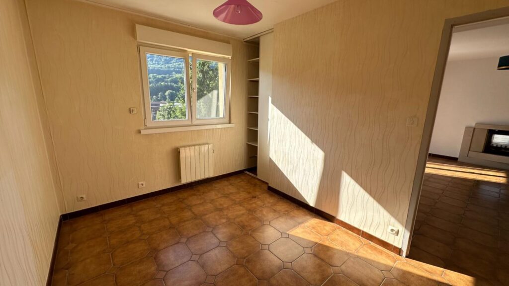 Maison Pont De Roide Vermondans 7 pièce(s) 152.68 m2 – 8 pièces – 5 chambres – 152 m²