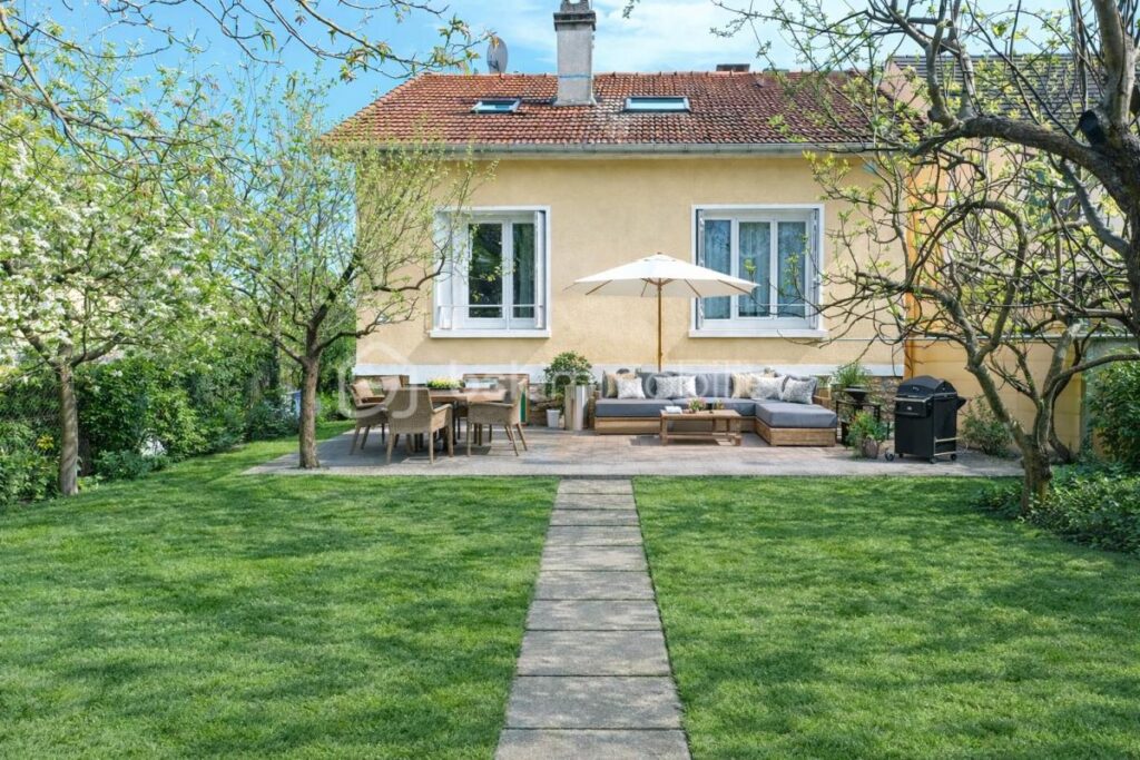 Aulnay Sud – Grande maison familiale 150 m² au pied du Canal de l’Ourcq – 7 pièces – 5 chambres – 150 m²