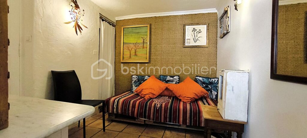 A vendre maison magnifique de 5 pièces , avec un jardin privé et 2 terrasses sur Venelles – 4 pièces – 3 chambres – 135 m²